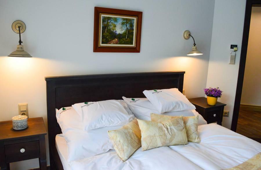 Somhegyi Oereg Harsfak Major Vendeghaz Bed & Breakfast Bakonybél Dış mekan fotoğraf